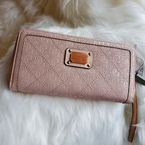 GUESS Zip around wallet NWT